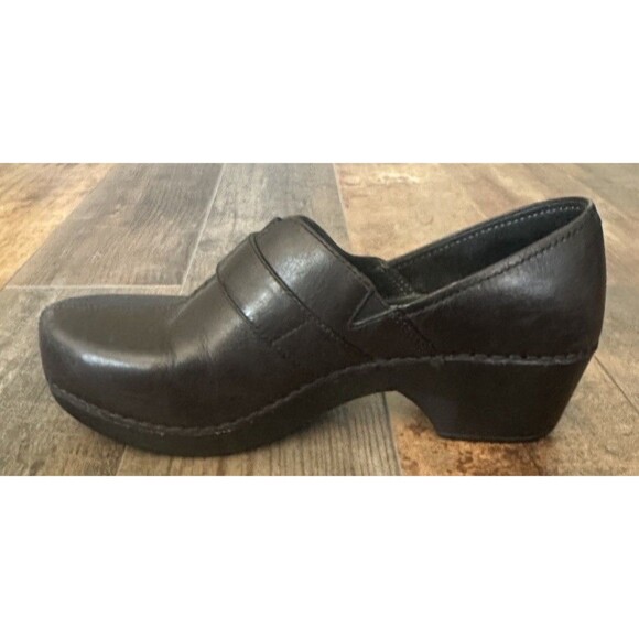 Dansko Tamara Black Full Grain Leather Clogs w/ Buckle Sz Eur 38, US 7.5-8 - Picture 2 of 9
